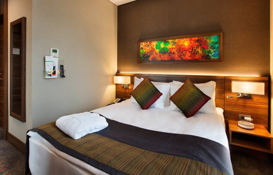 Holiday Inn Istanbul Kadikoy Great Prices At Hotel Info