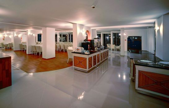 Jasmine Court Hotel Kyrenia Great Prices At Hotel Info