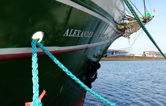 Hotel Alexander von Humboldt - Das Schiff in Bremen – HOTEL DE