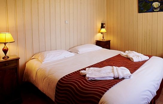 Pokój dwuosobowy (komfort) Hotel Le Bussy Logis