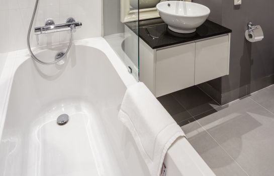 Bathroom Platinum Residence Qbik
