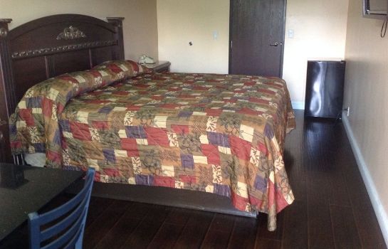Single room (standard) Bronco Motel