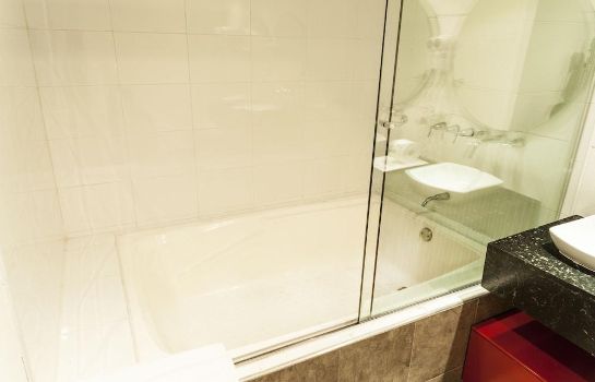 Bathroom Hotel Bogotá Virrey