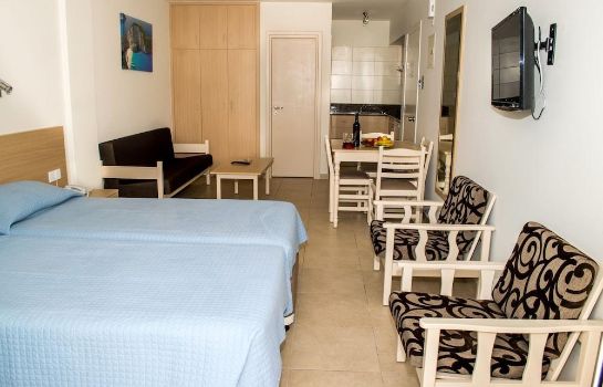 Christabelle Hotel Apartments In Ayia Napa Hotel De