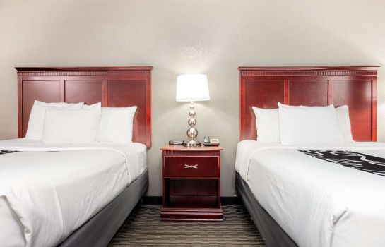 Zimmer La Quinta Inn & Suites by Wyndham Indianapolis South