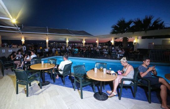 Bar del hotel Tuntas Beach Hotel Altinkum - All Inclusive