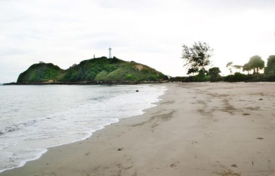 Spiaggia Tropicana Lanta Resort