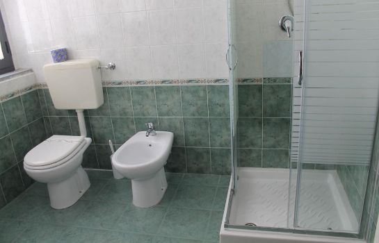 Cuarto de baño Cavour Resort
