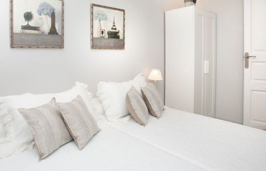 Hotel Two Sisters Apartments Barcelona Great Prices At Hotel Info