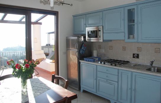 Küche im Zimmer Villa Hermes Case Vacanza