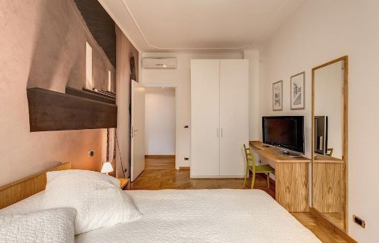 Hotel M L Apartment Case Vacanzea Hotel De