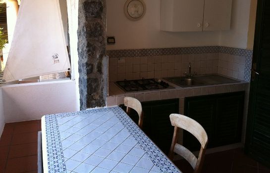 Küche im Zimmer Vulcano Terme Residence