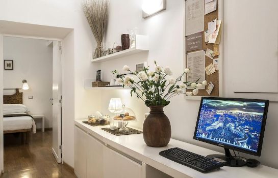 Hotel Arco Del Lauro Bed Breakfast In Rome Great Prices At Hotel Info