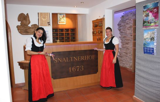 Empfang Snaltnerhof Hotel