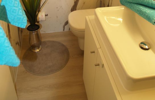 Hotel Im Grunen Haus Apartmenthaus Grossostheim Great Prices At