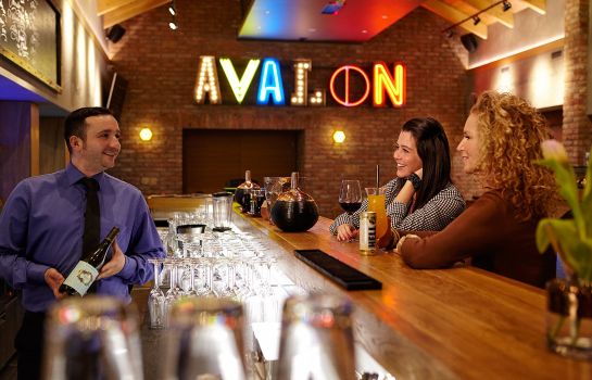 Restaurante Avalon Resort & Spa