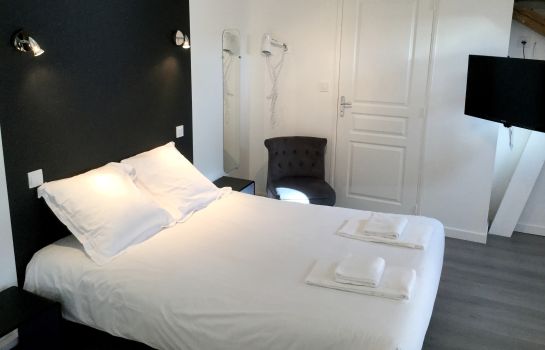 Hotel Les Trois Lys - Azay-le-Rideau – Great prices at HOTEL INFO
