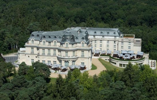 Buitenaanzicht Tiara Château Hôtel Mont Royal Chantilly