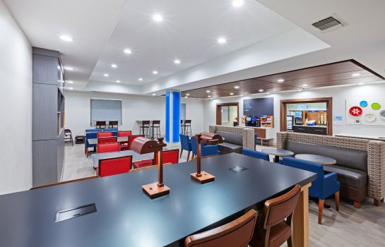 Holiday Inn Express Suites Longview South I 20 Lakeport - 