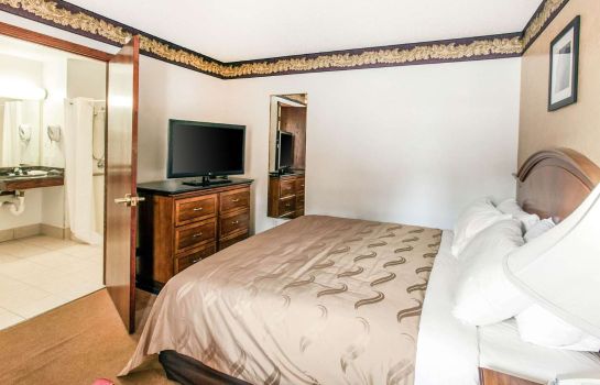 Room Quality Inn Keystone near Mount Rushmore