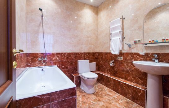 Bathroom Hanoi-Moscow Aparthotel