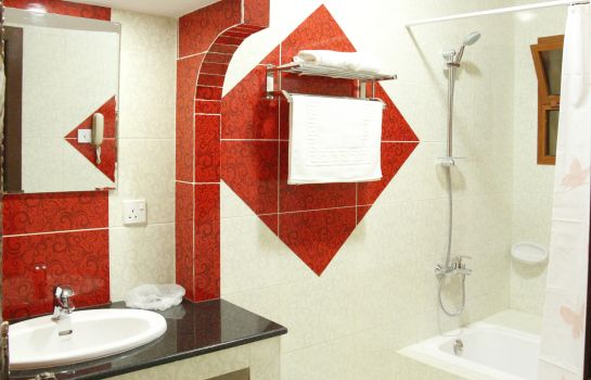 Bathroom Riyam Hotel Muscat