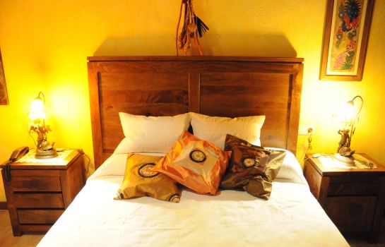 Hotel Can Darder In Llagostera Hotel De