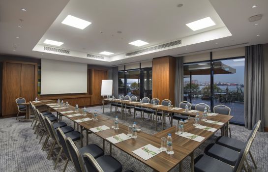 Holiday Inn Istanbul Tuzla Bay Great Prices At Hotel Info