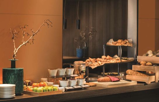 Adina Apartment Hotel Frankfurt Westend Frankfurt Am Main Great Prices At Hotel Info