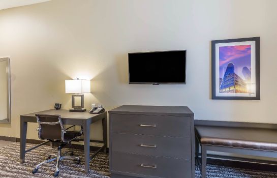 Habitación Comfort Suites Northwest Houston at Belt