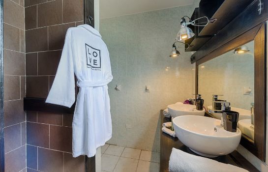 Bathroom Love Hotel