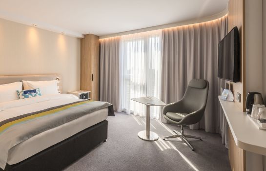 Holiday Inn Express COLOGNE - CITY CENTRE - Great prices at HOTEL INFO