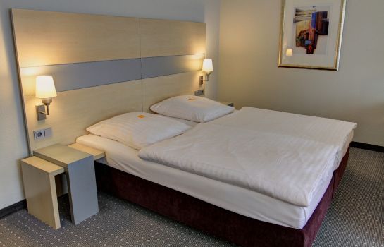 Garten Hotel Ponick in Köln - HOTEL DE
