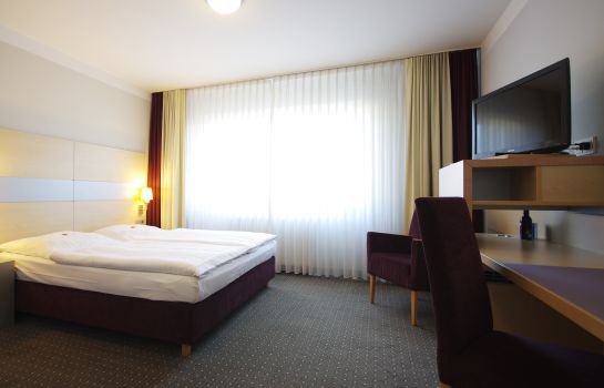 Garten Hotel Ponick in Köln - HOTEL DE