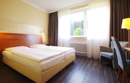 Garten Hotel Ponick in Köln - HOTEL DE