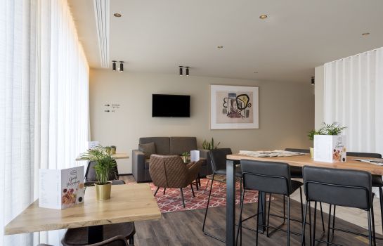 Hotel PREMIER SUITES PLUS Antwerp in Antwerpen - HOTEL DE