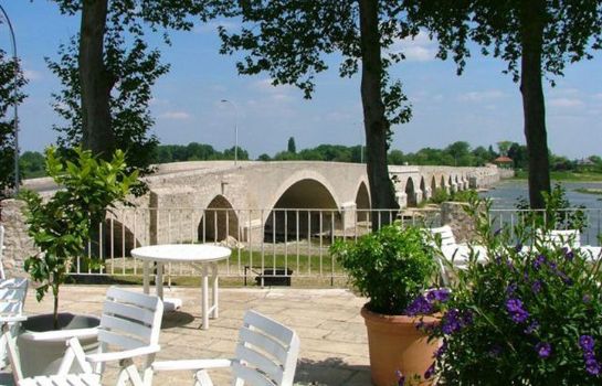 Le Grand Hôtel de l'Abbaye in Beaugency - HOTEL DE