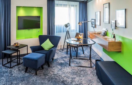 Holiday Inn STUTTGART - HOTEL DE