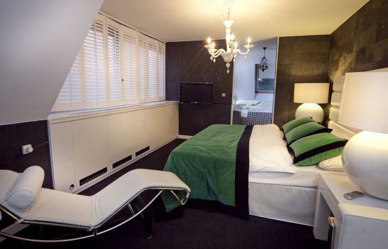 Van der Valk Hotel De Gouden Leeuw in Voorschoten - HOTEL DE