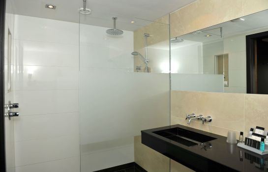 Van der Valk Hotel De Gouden Leeuw in Voorschoten - HOTEL DE