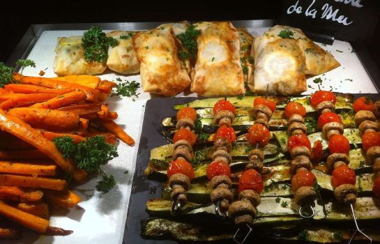 Hotel Campanile Saint-Quentin-en-Yvelines in Montigny-le ...