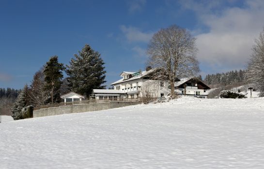 Hotel Haus am Berg in Rinchnach HOTEL DE