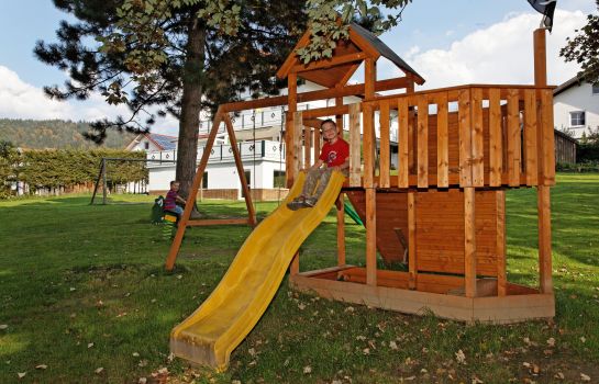 Hotel Haus am Berg in Rinchnach - HOTEL DE