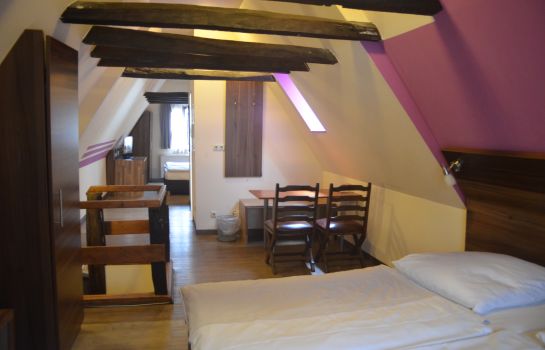 Altstadt Hotel Alt Düsseldorf - HOTEL DE