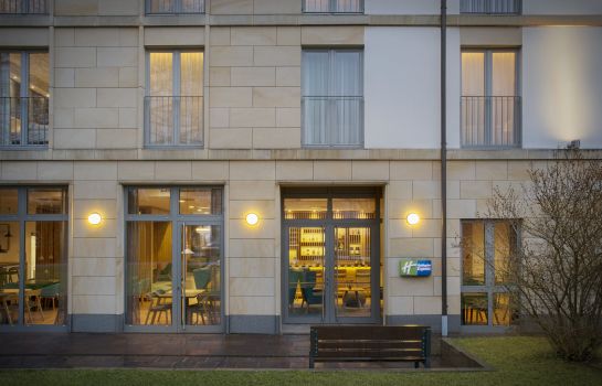 35+ schlau Fotos Holiday Inn Baden Baden : Holiday Inn Stuttgart | Destination-Wedding in Stuttgart ... / Russian italian french english german.