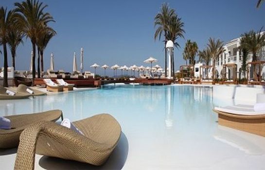 Hotel Destino Pacha Ibiza Resort in Santa Eulària des Riu ...