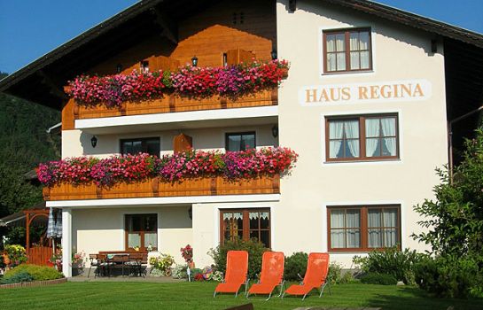 Hotel Abersee - Haus Regina in Sankt Gilgen-Abersee - HOTEL DE