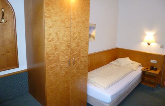 Hotel Auracher Hof Herzogenaurach     HOTEL