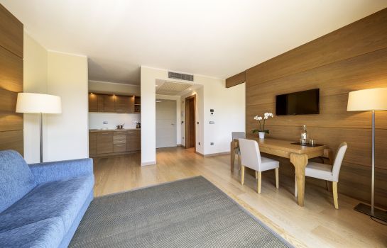 Napura Art & Design Hotel in Terlan – HOTEL DE