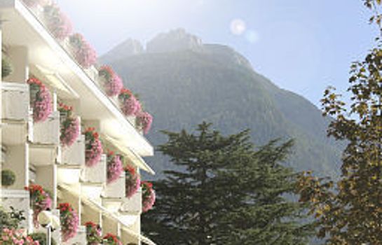 Hotels Near Peter Thalguter Haus